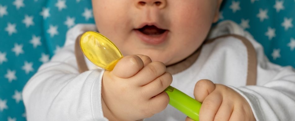 Alimentos que aumentam as cólicas em bebês
